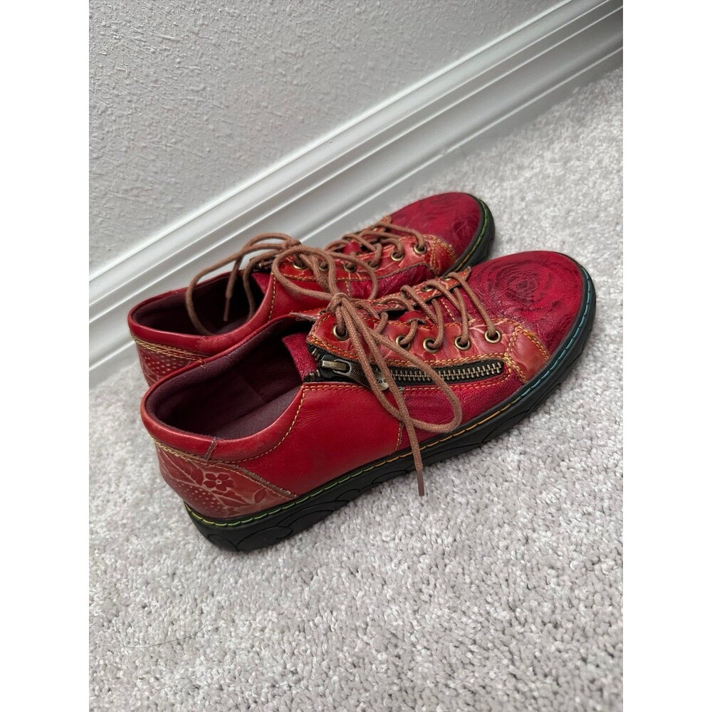 L'Artiste Danli-Bloom Rose Shoes Spring Step Red Leather Active Sneaker Shoe
